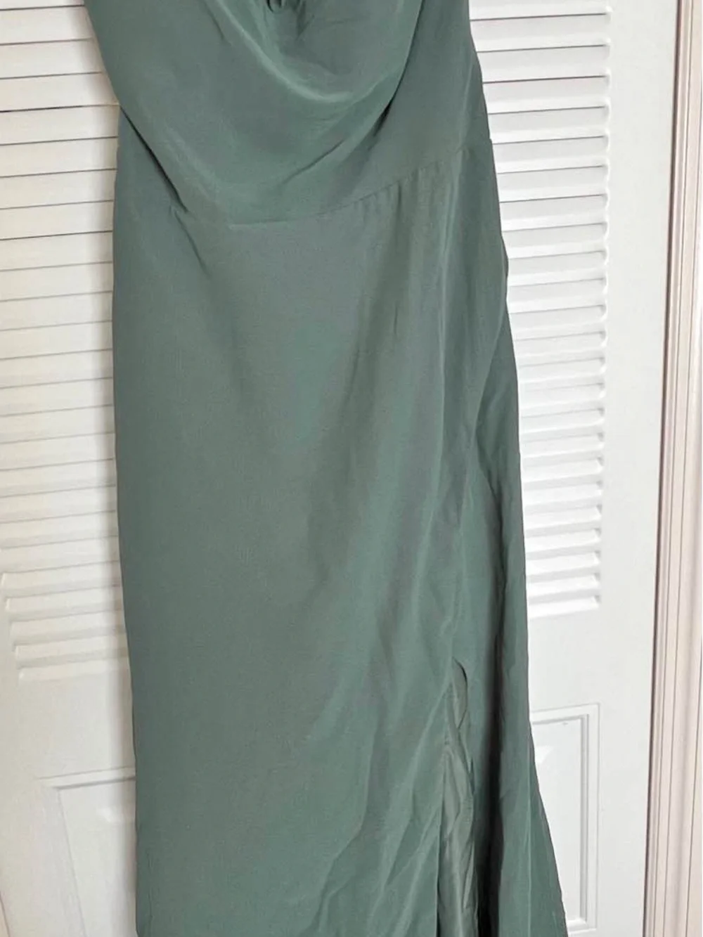Cowl Scoop Chiffon Mermaid Dress, size A10 (Azazie sizing), new with tags.